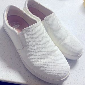 Dr. Scholl’s Comfortable walking shoe white sneaker